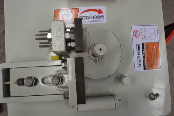 workbench of GF25 CNC rebar stirrup bender