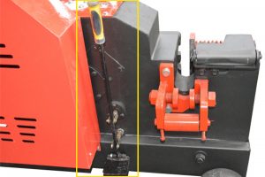 Cutting controller of GQ50A rebar cutting machine