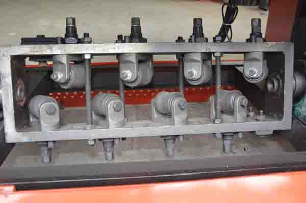 straightening unit of GT4-12A bar straightening and cutting machine